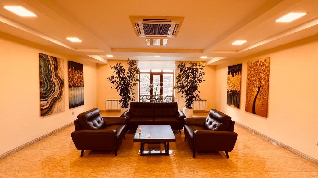 المطعم الفاخر