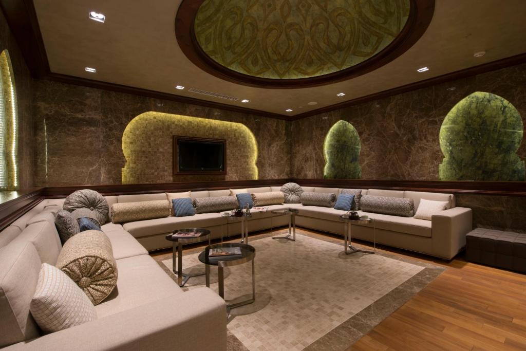 الغرفة الكلاسيكية الأنيقة